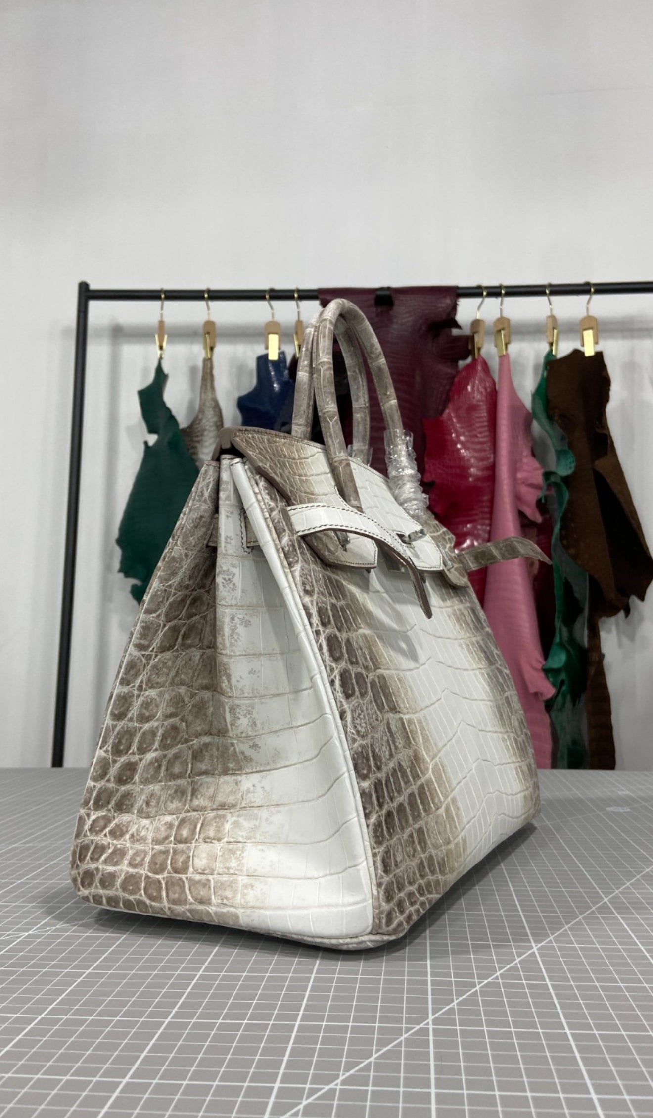 Himalayan 35 cm Bag